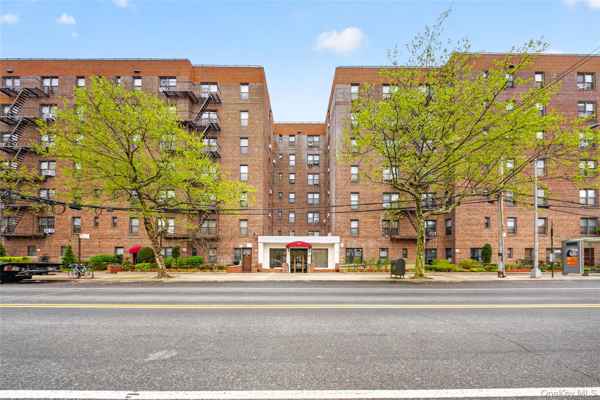 71-11 Yellowstone Boulevard 4B Property Photo 1