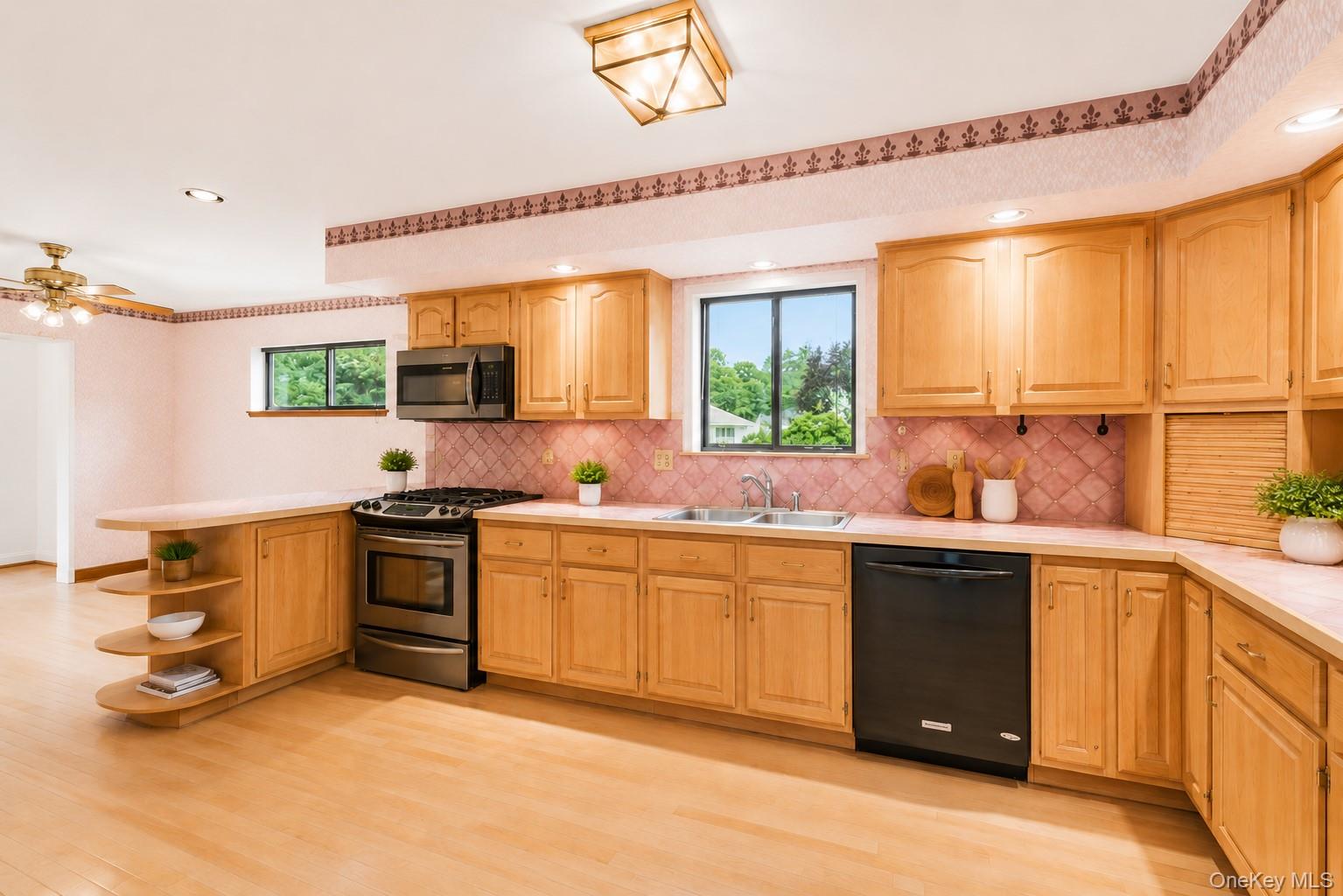 4 Mack Place Property Photo 3