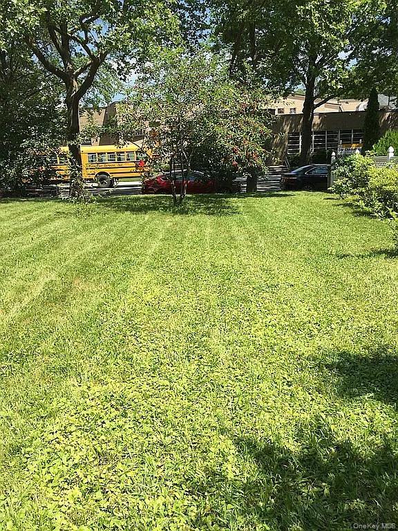 16702 73rd Avenue Property Photo 2
