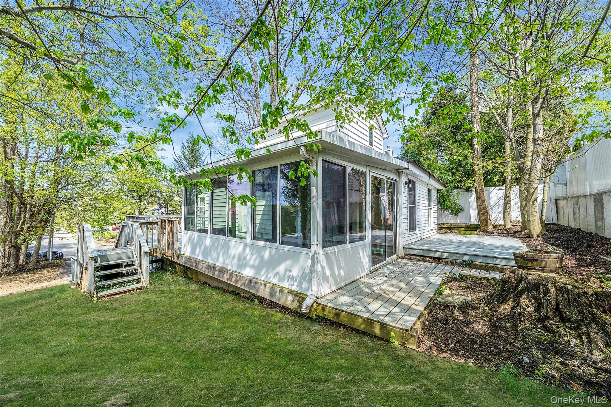 93 Maple Road Property Photo 6