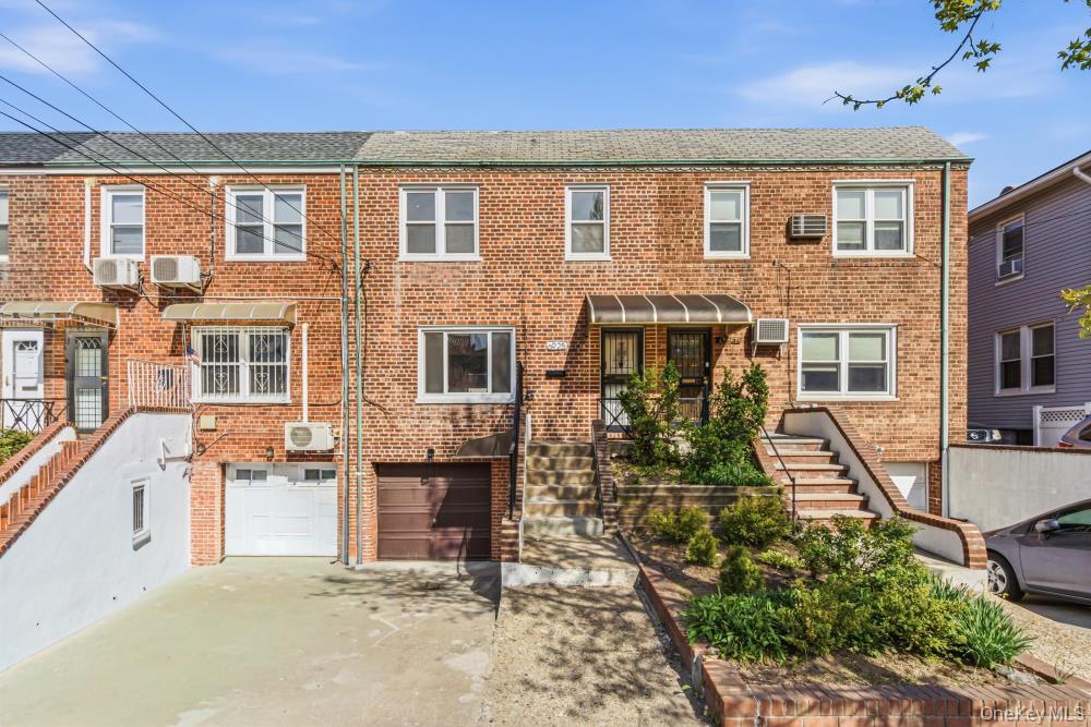 6925 165th Street Property Photo 1