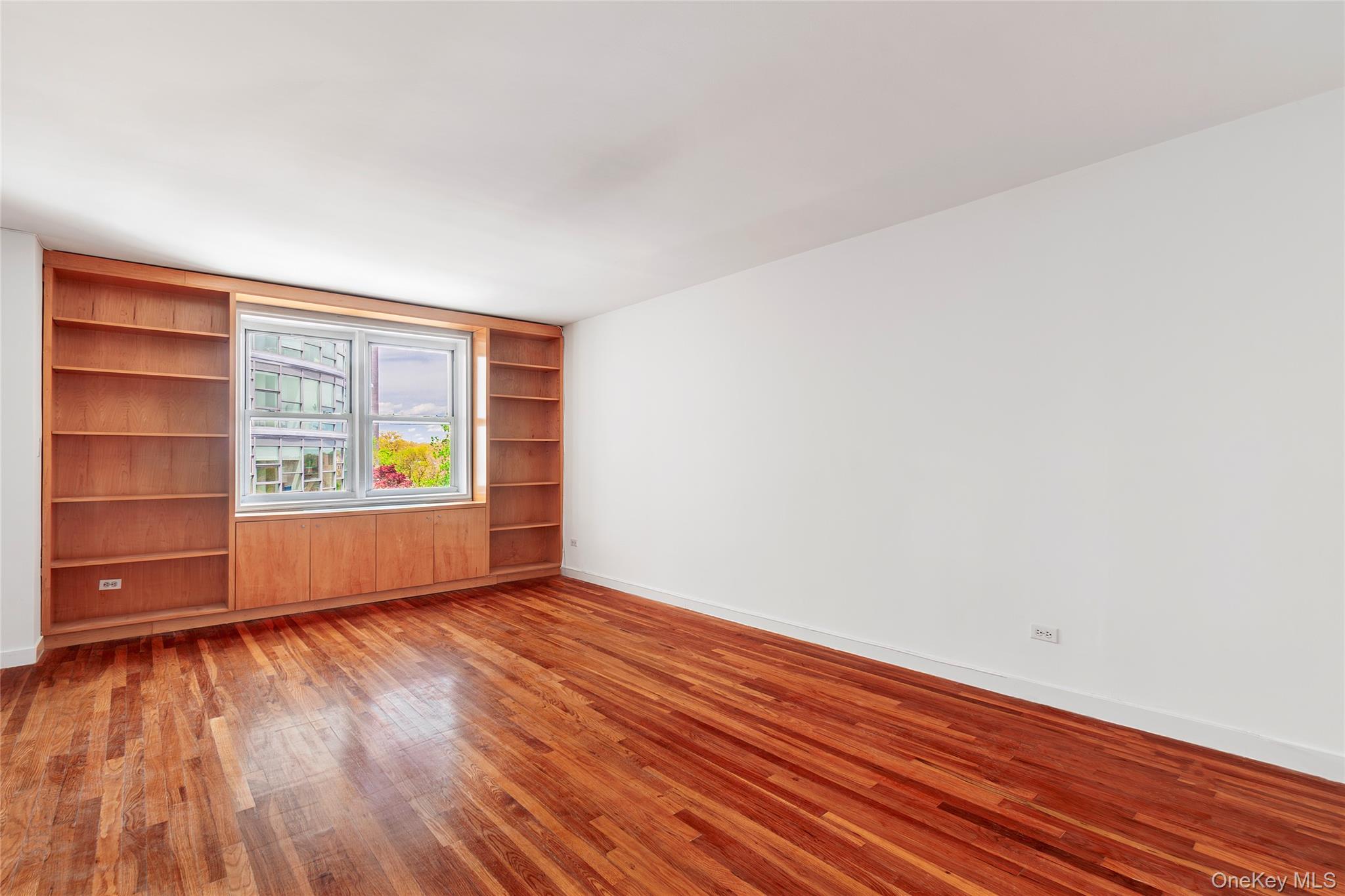 525 W 236th Street 6a Property Photo 2