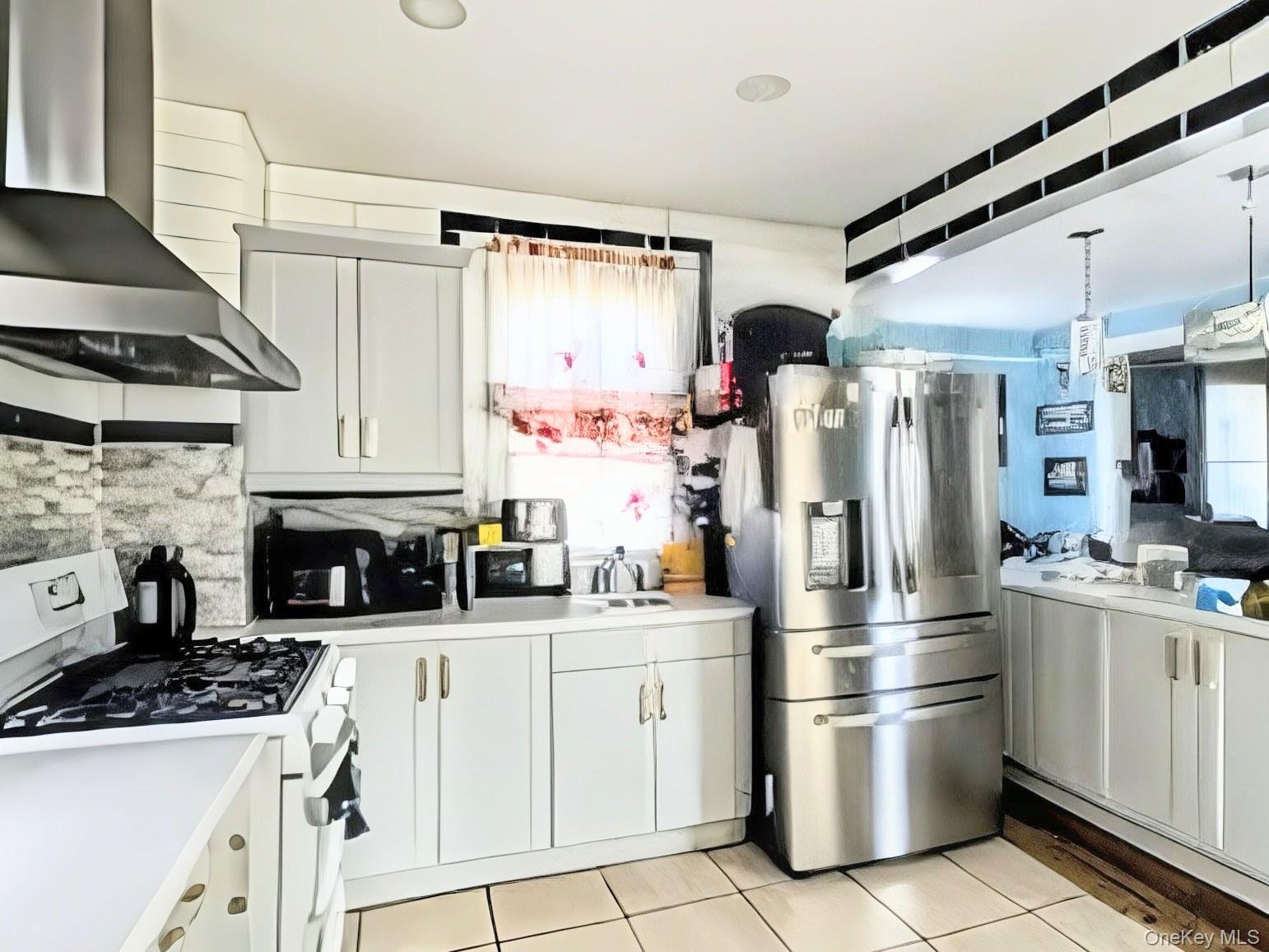 42 3rd Avenue Property Photo 5