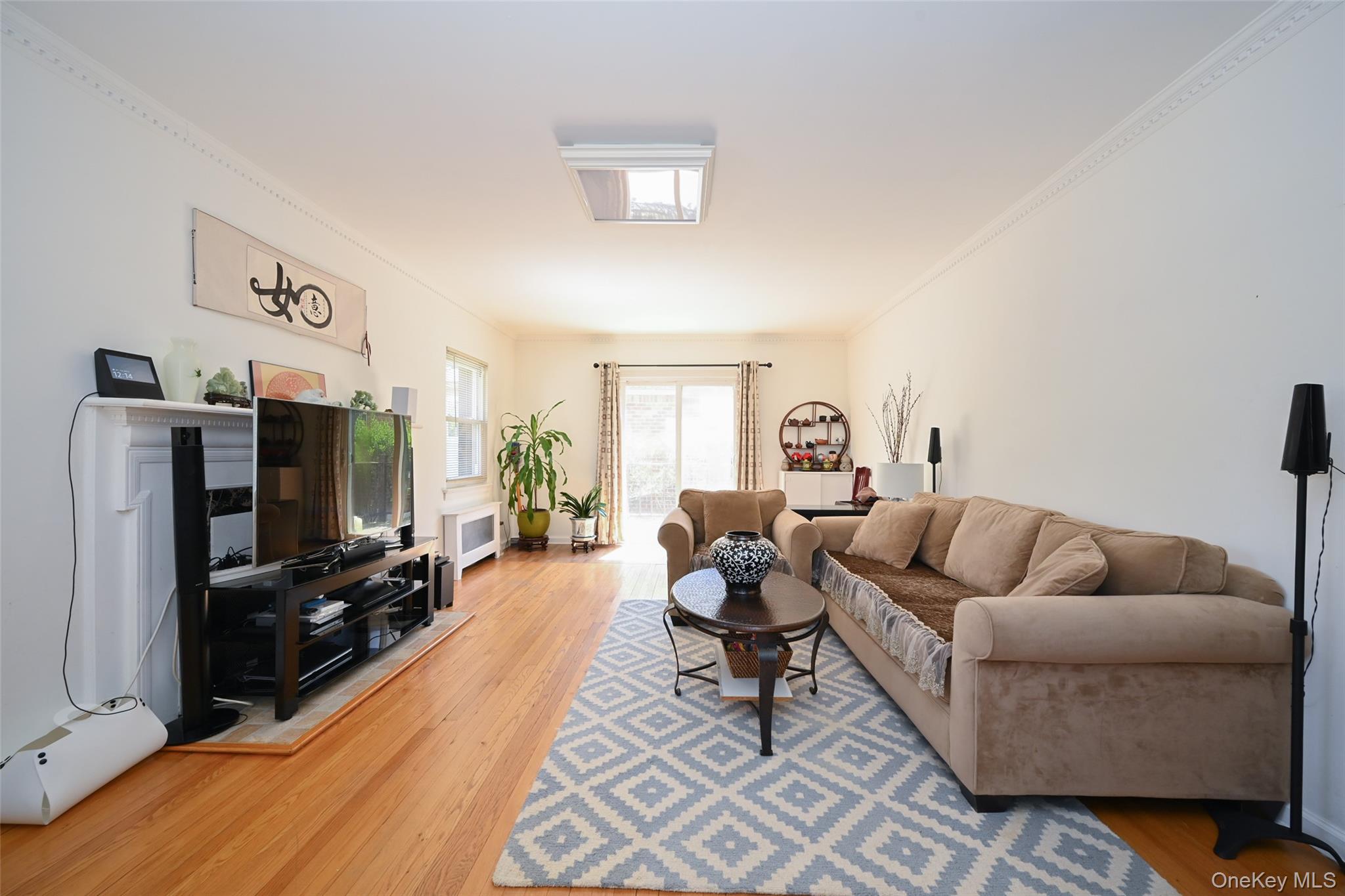 223-14 Kingsbury Avenue Property Photo 9