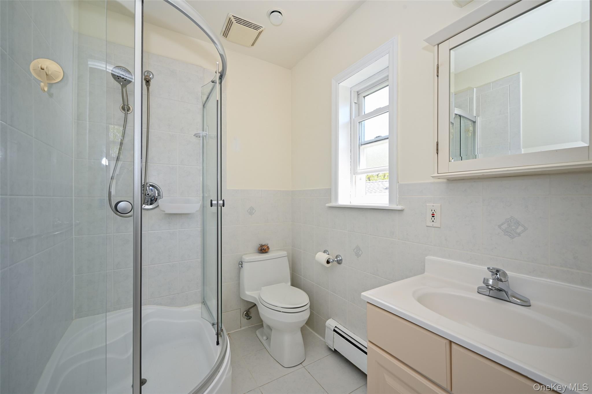 223-14 Kingsbury Avenue Property Photo 11