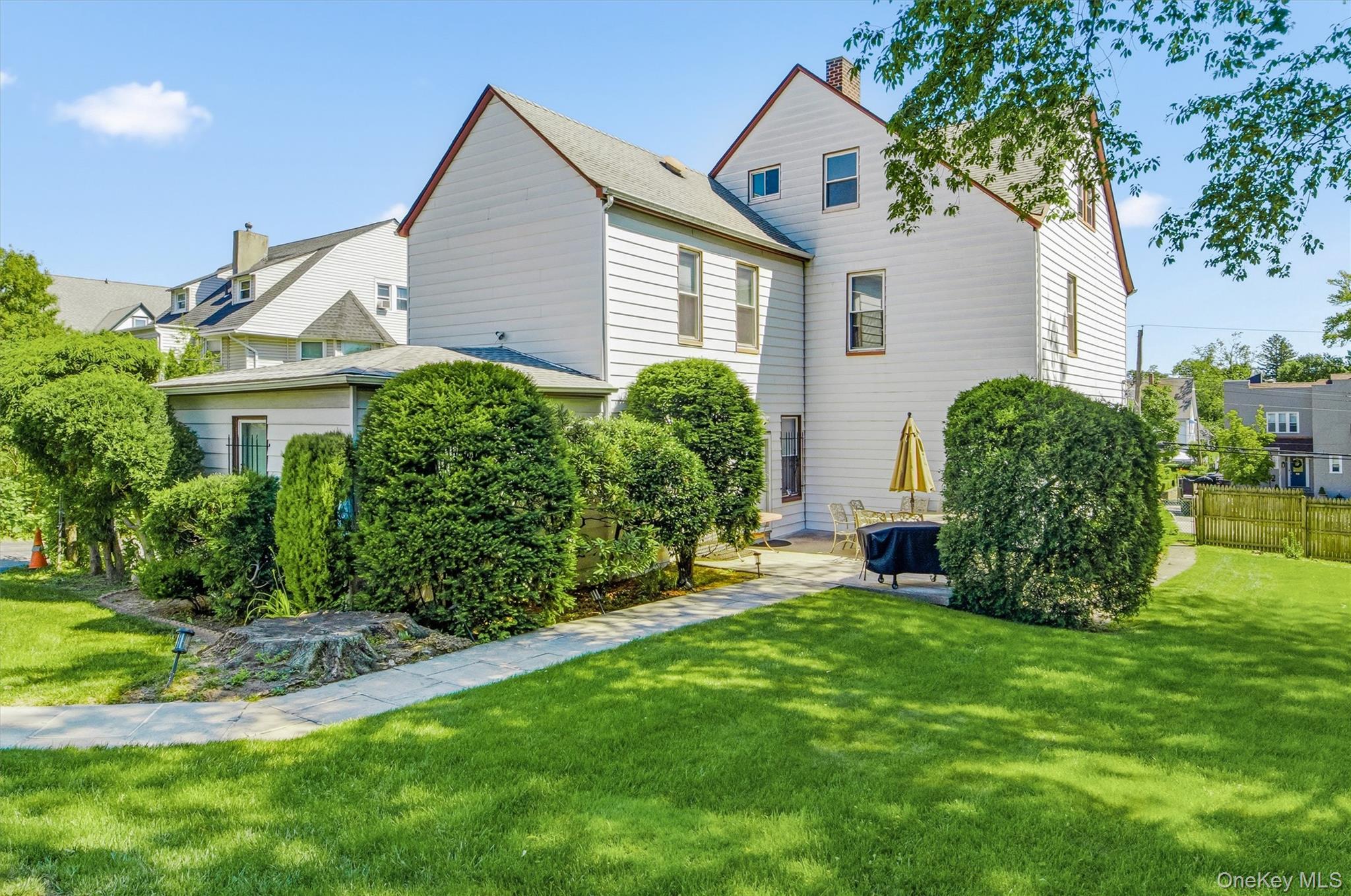 81 Woodland Avenue Property Photo 45