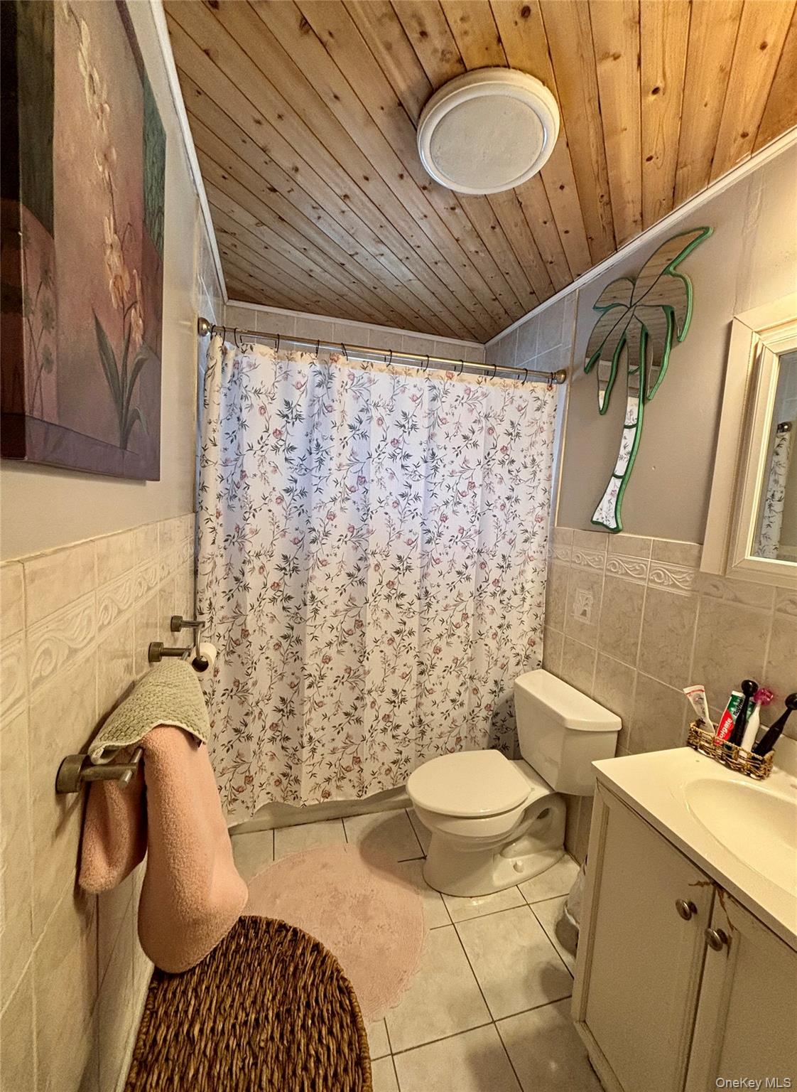 228 Patchogue Avenue Property Photo 10