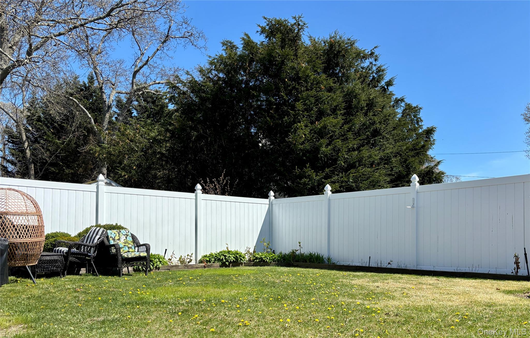 228 Patchogue Avenue Property Photo 12
