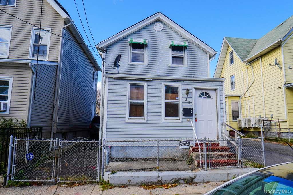128 N 7th Avenue Property Photo 1