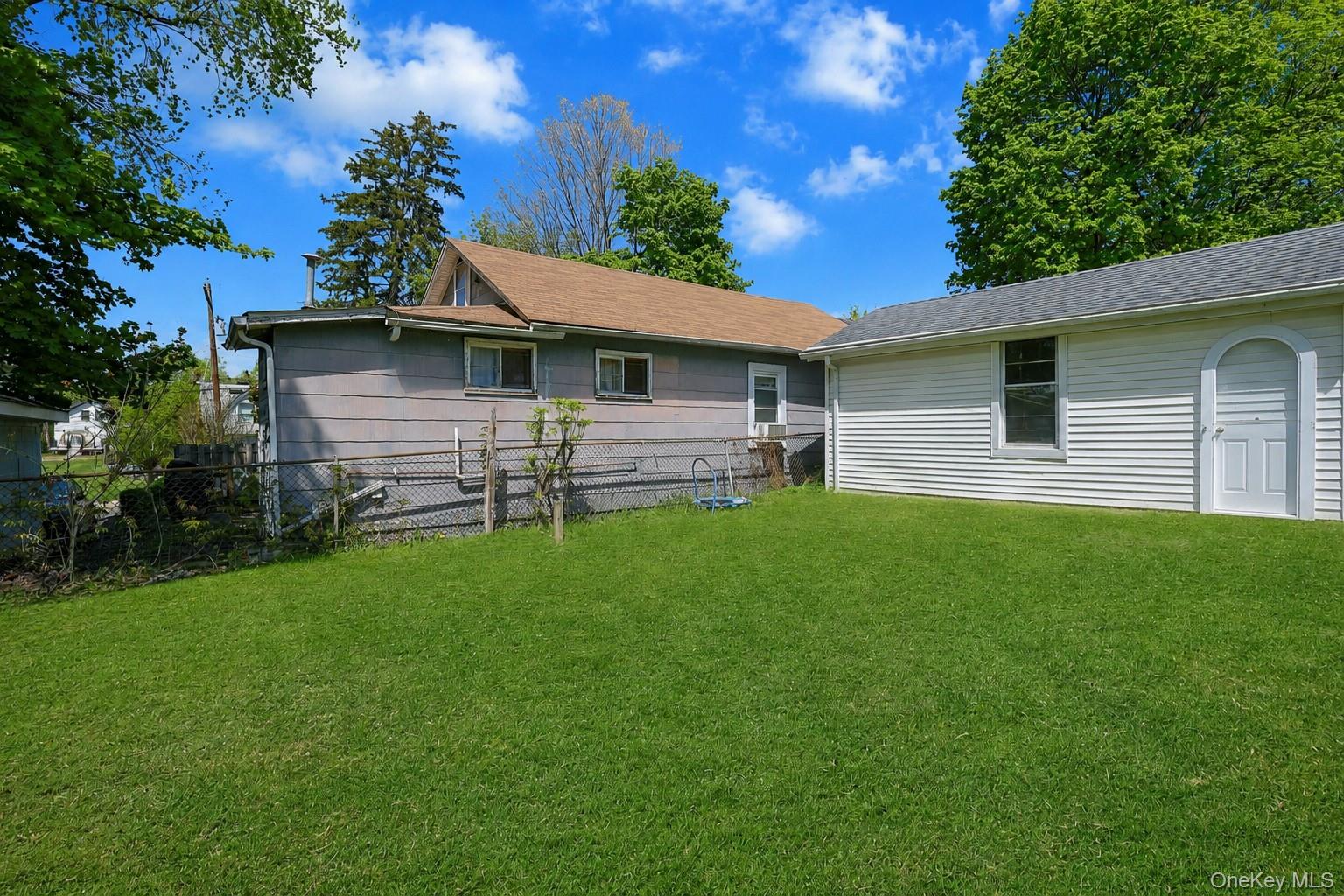 6 Willow Avenue Property Photo 21