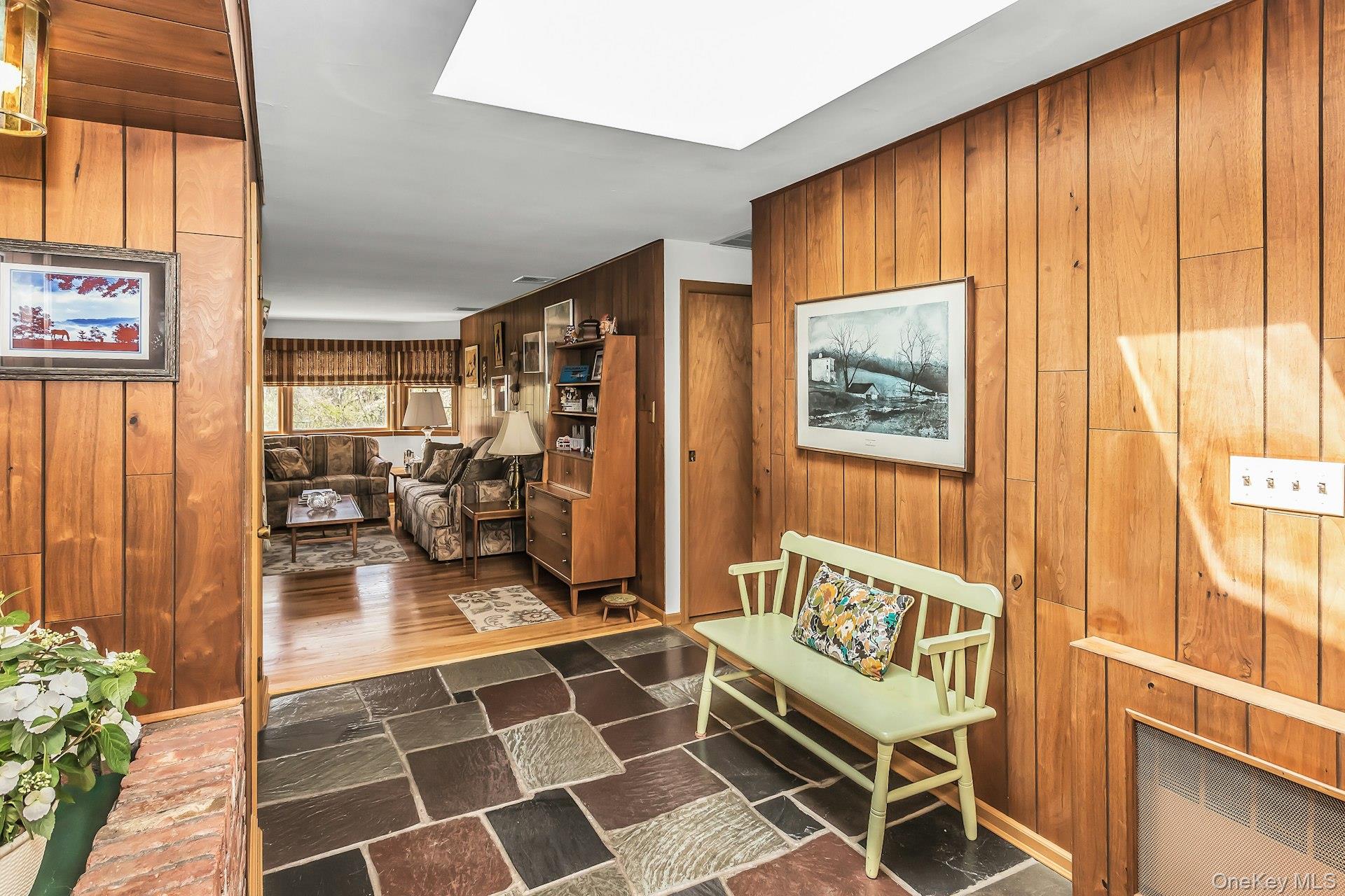 16 Buckingham Drive Property Photo 4