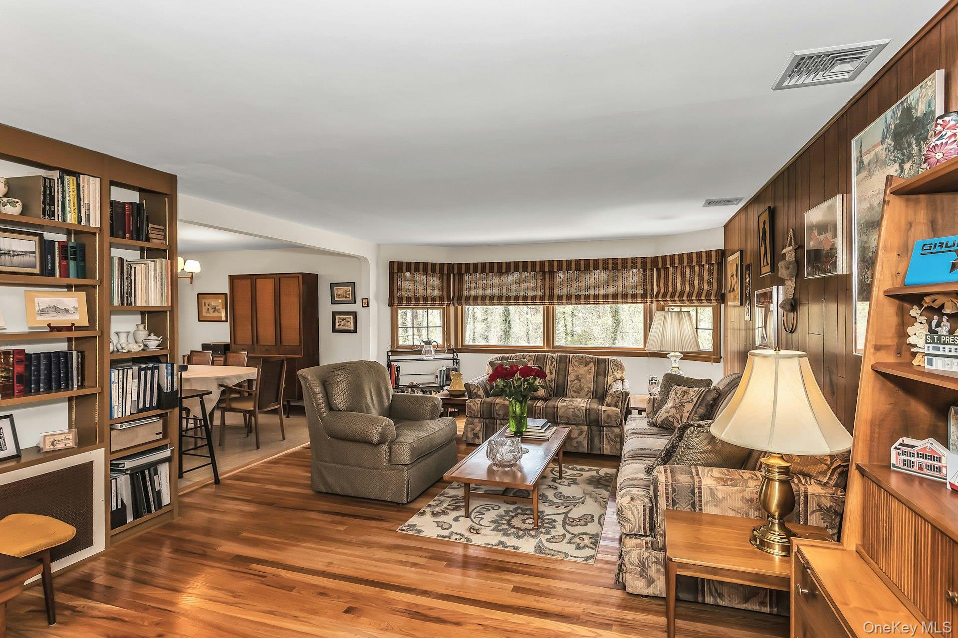16 Buckingham Drive Property Photo 6