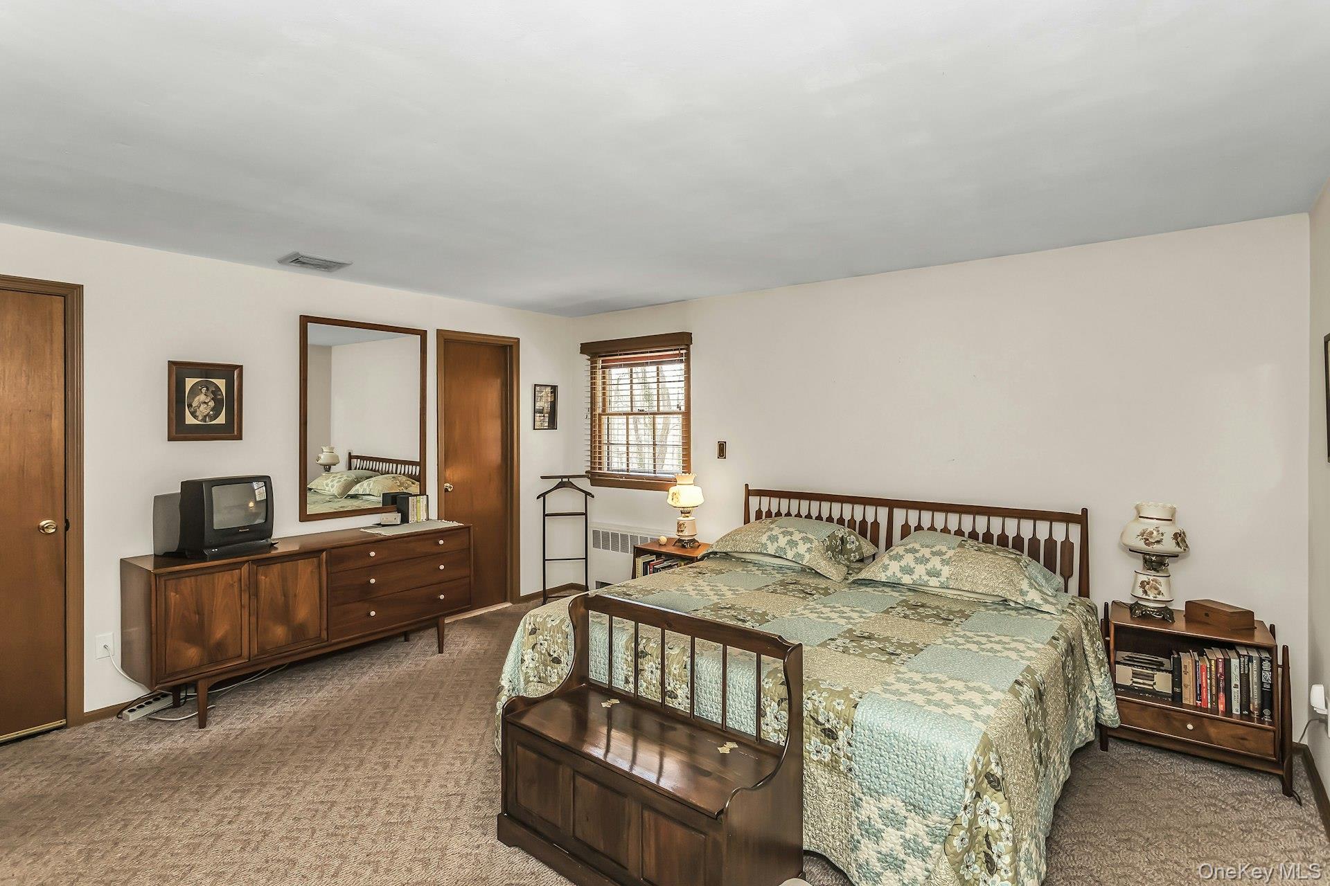 16 Buckingham Drive Property Photo 17