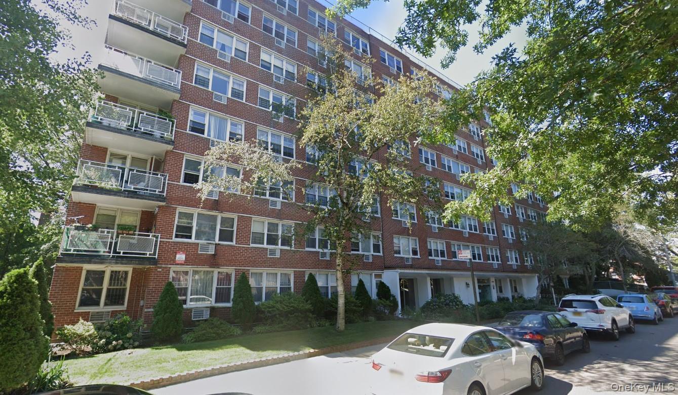 172-70 Highland Avenue 9F Property Photo 1