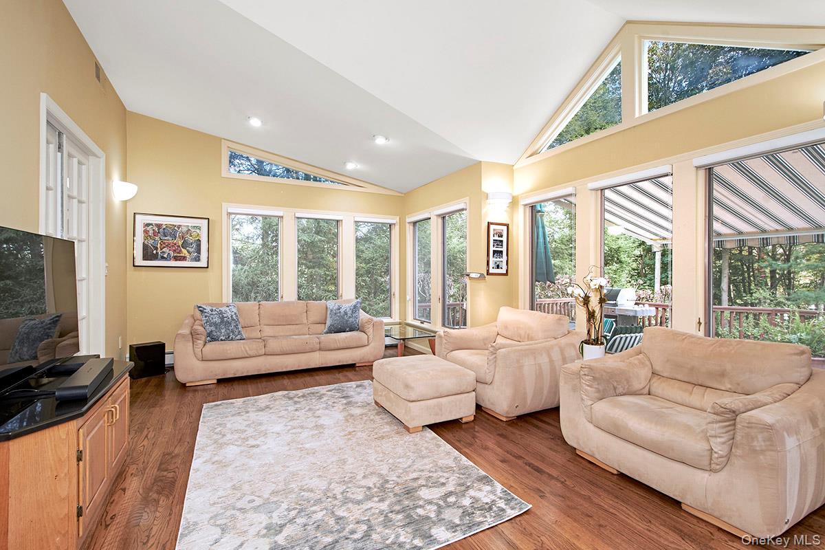 121 Washburn Road Property Photo 18