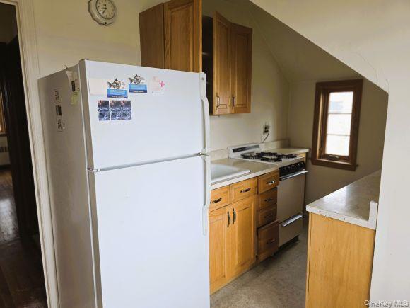 3231 Waterbury Avenue Property Photo 13