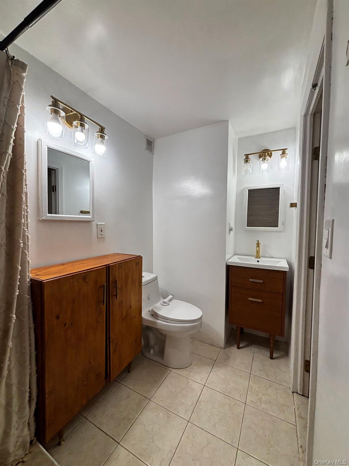 8 Fordham Hill Oval 10b Property Photo 13