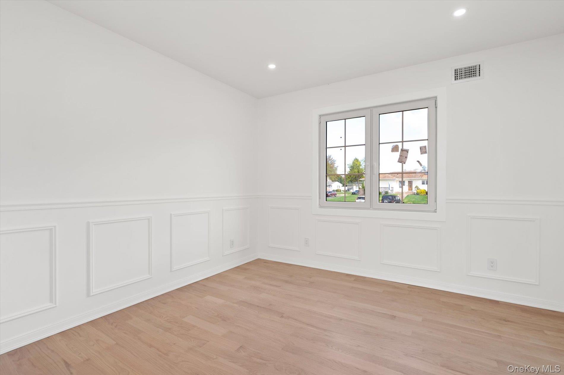 10 Faye Court Property Photo 17