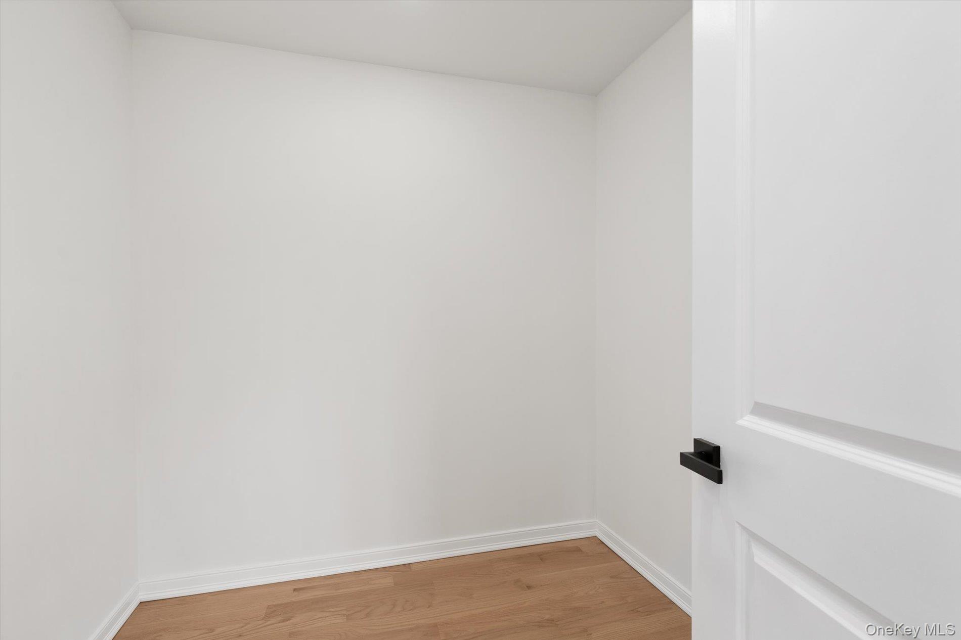 10 Faye Court Property Photo 33