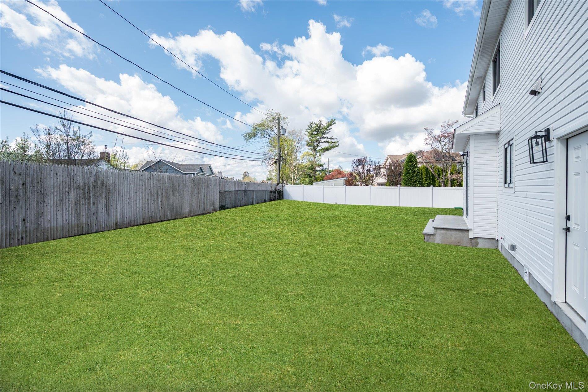10 Faye Court Property Photo 40
