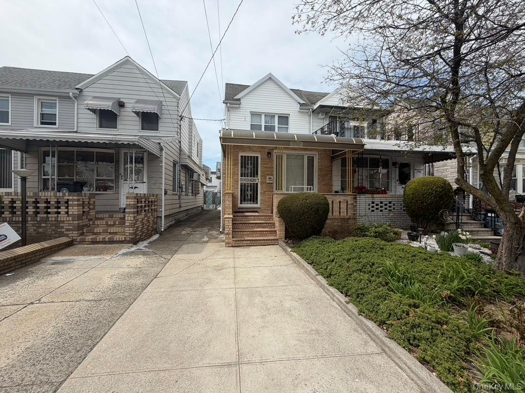 1762 E 37th Street Property Photo 1