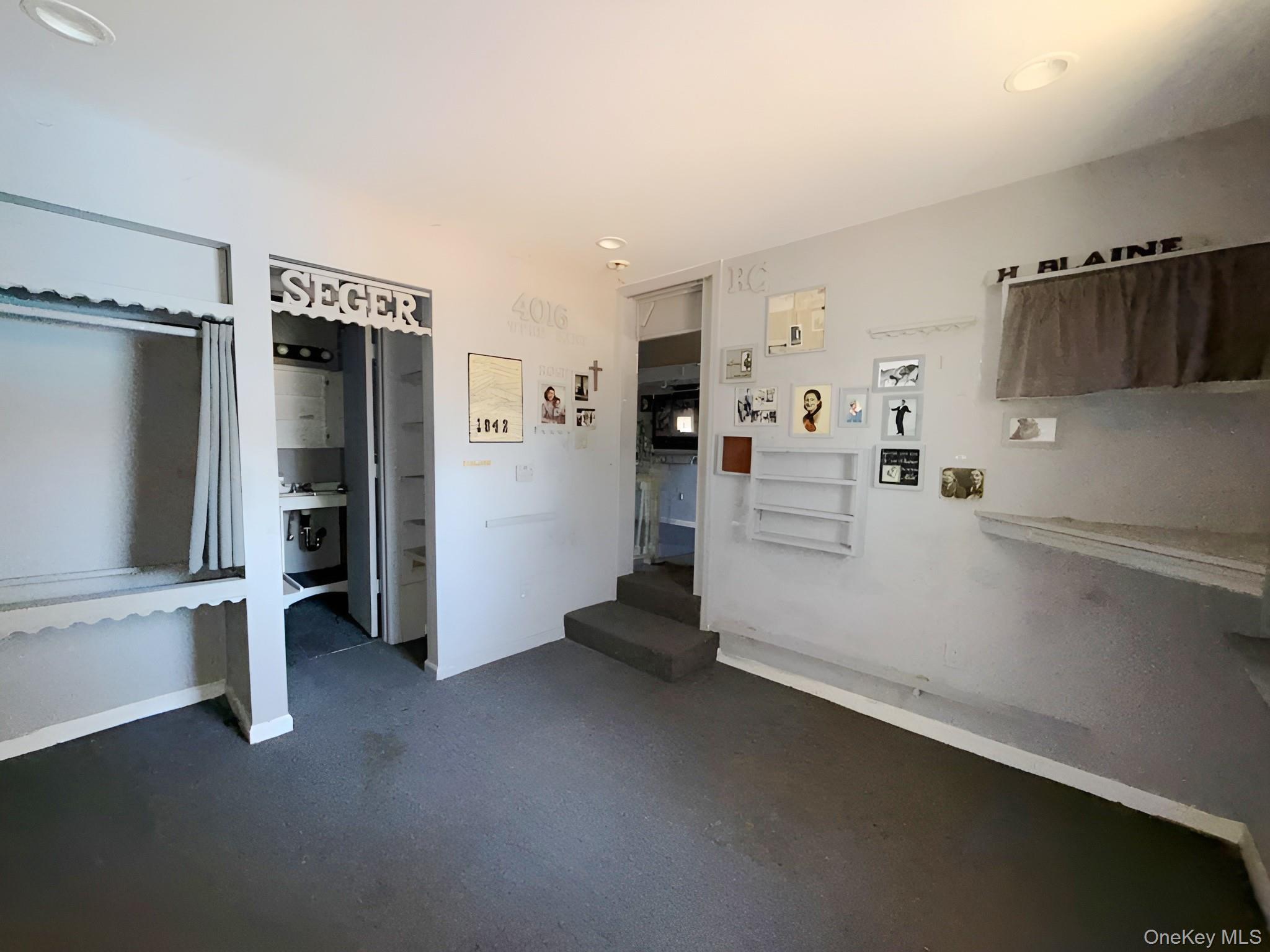 6 N Shenorock Drive Property Photo 17