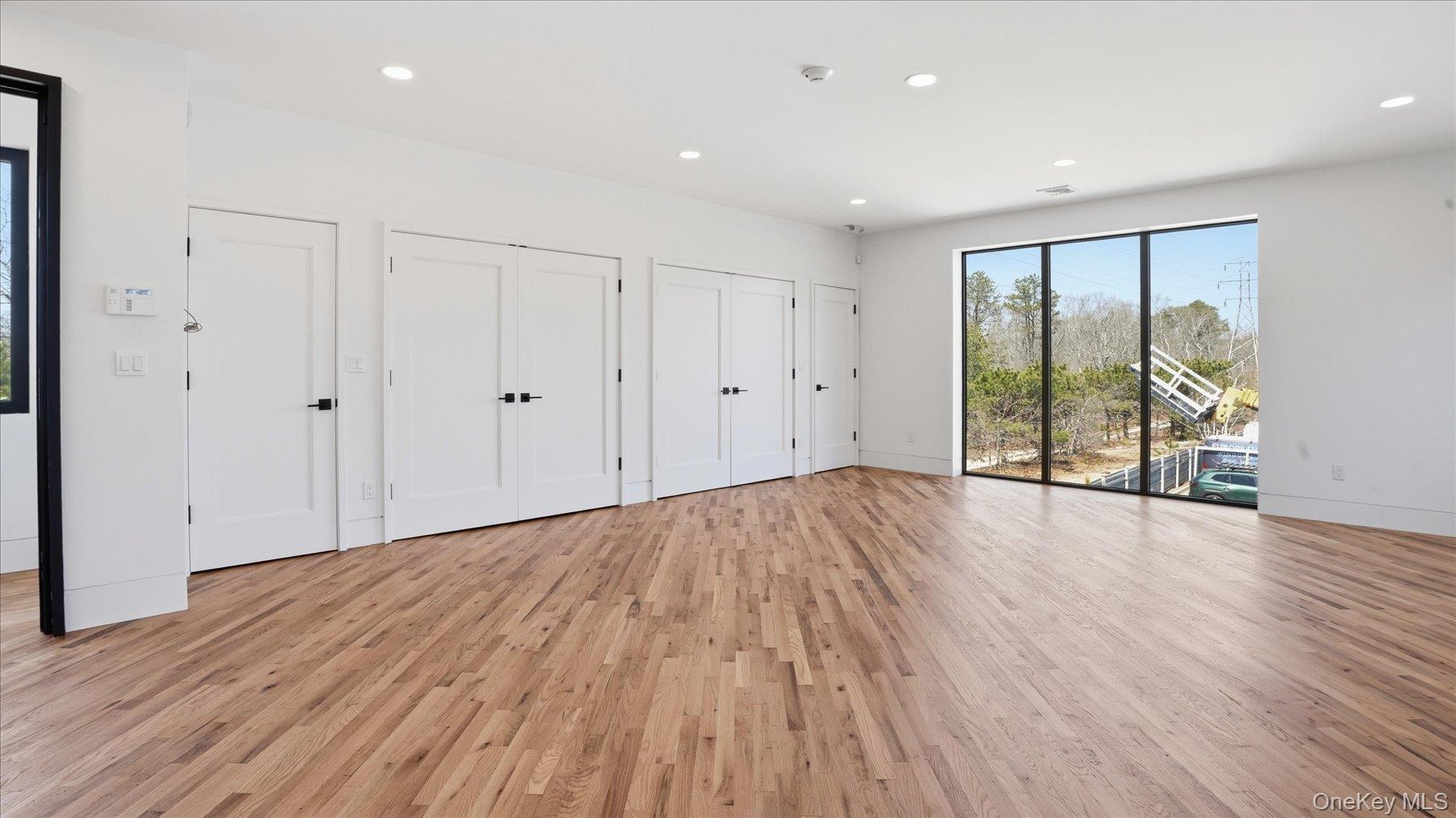 200 W Montauk Highway 2nd Floor, Unit 2b Property Photo 6