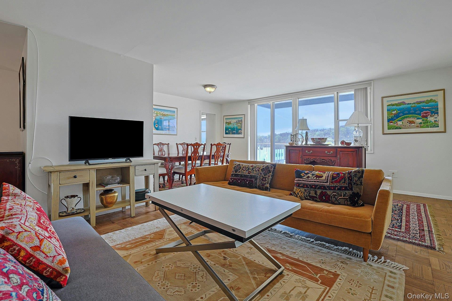 499 N Broadway 7i Property Photo 5