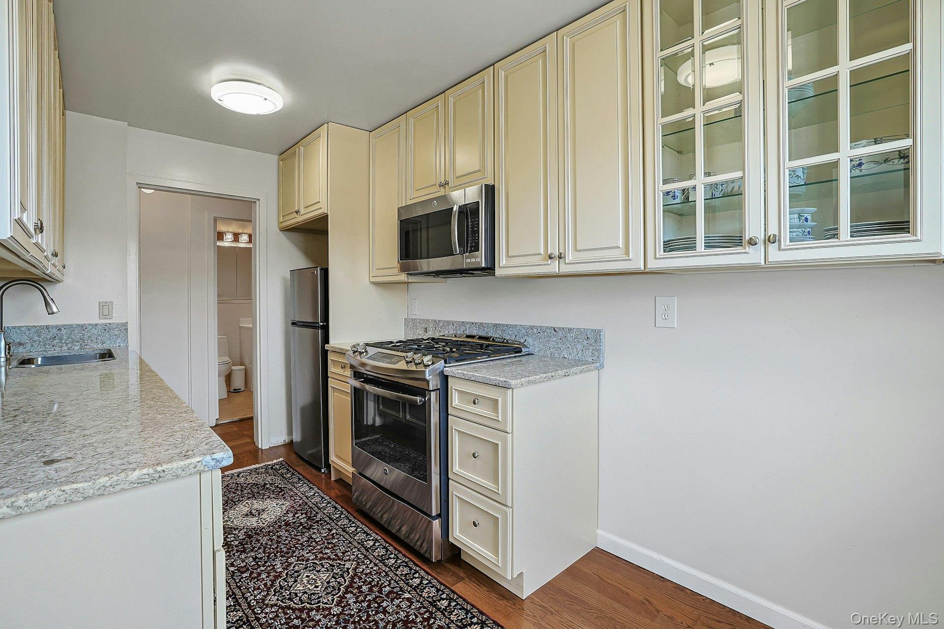499 N Broadway 7i Property Photo 13