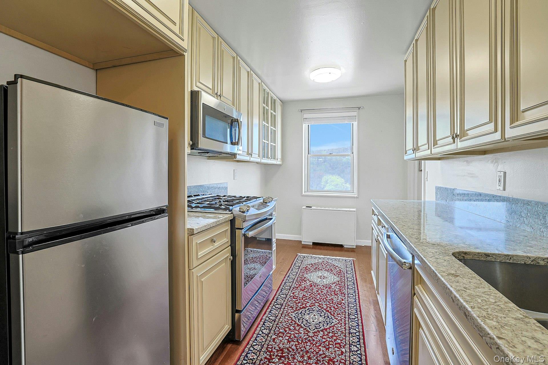 499 N Broadway 7i Property Photo 16