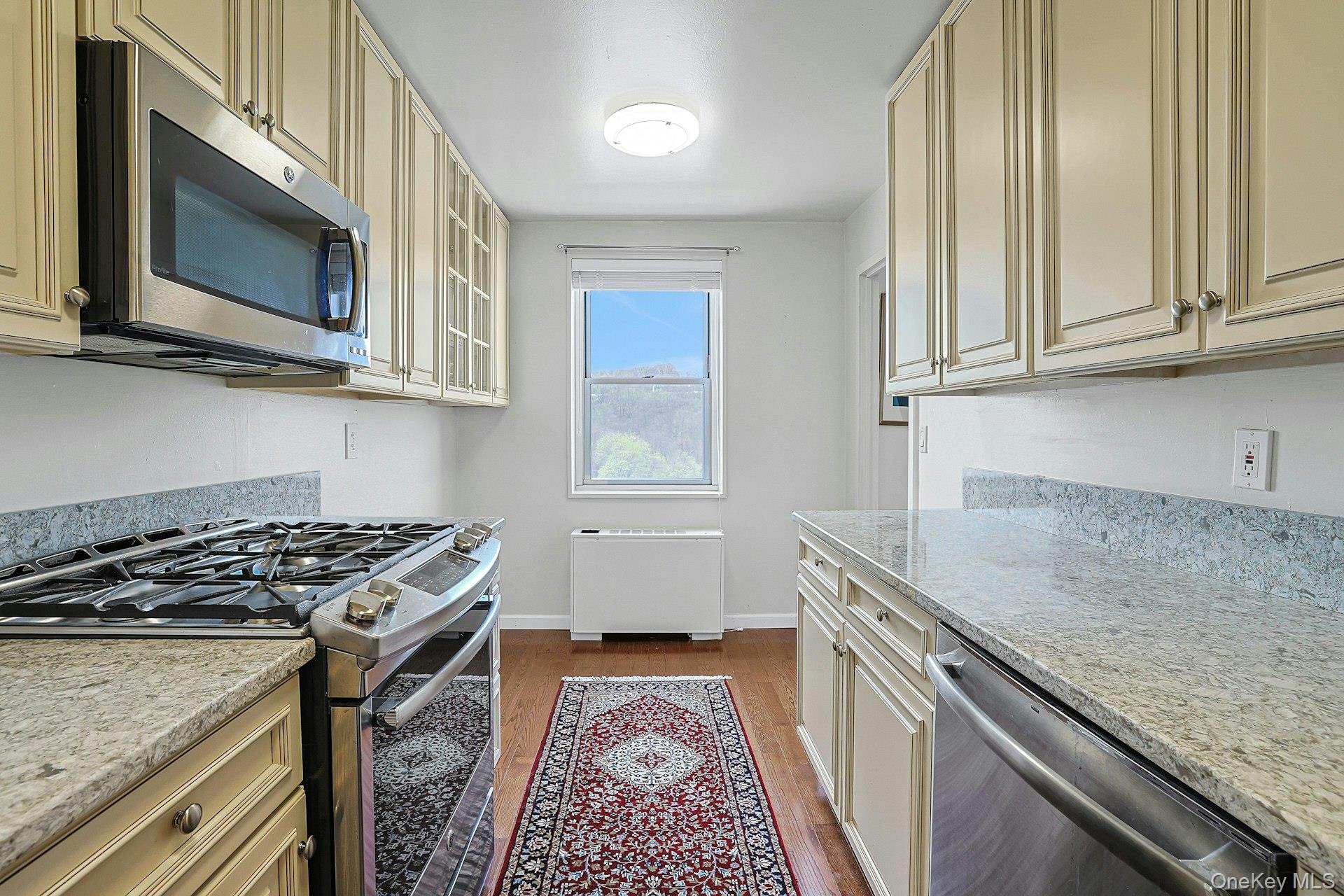 499 N Broadway 7i Property Photo 18