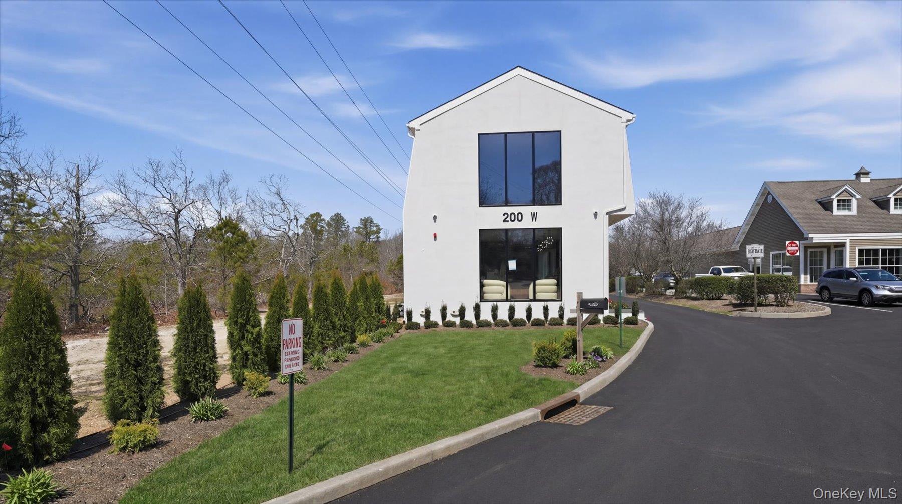 200 W Montauk Highway 2nd Floor, Unit 2a Property Photo 2