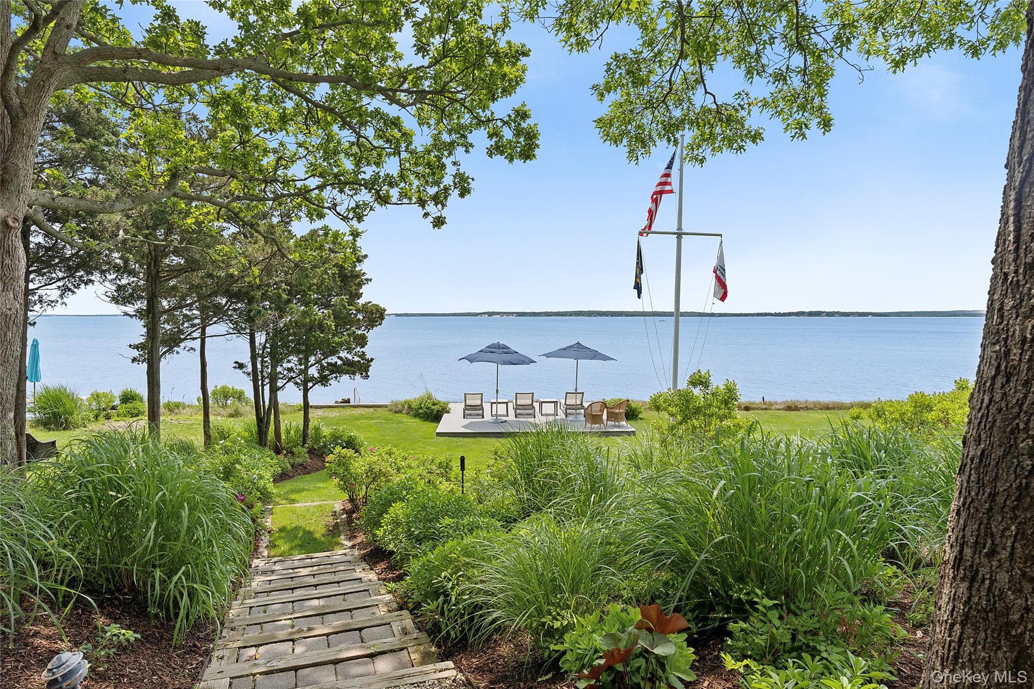 1497 Peconic Bay Boulevard Property Photo 21