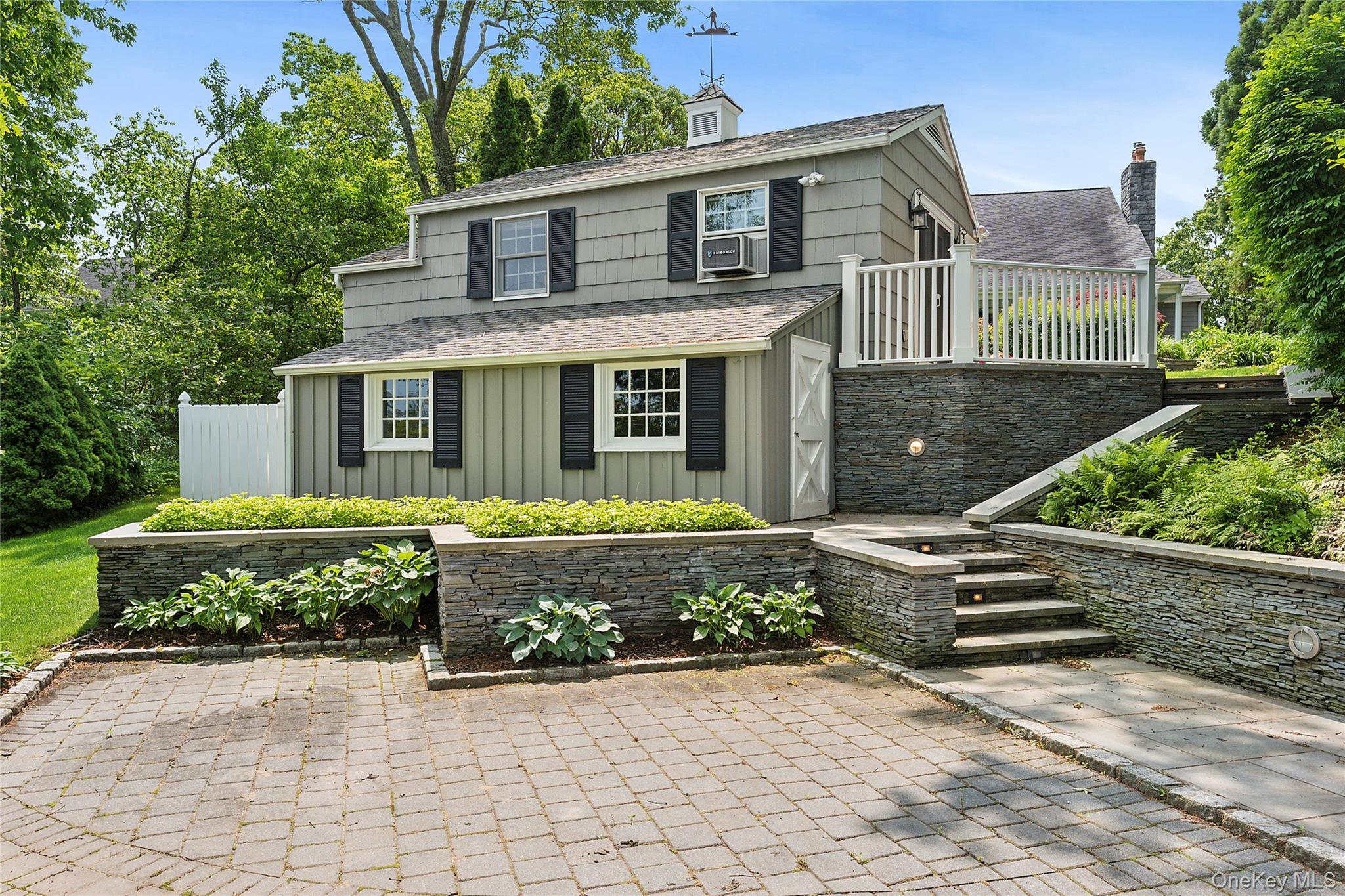 1497 Peconic Bay Boulevard Property Photo 25