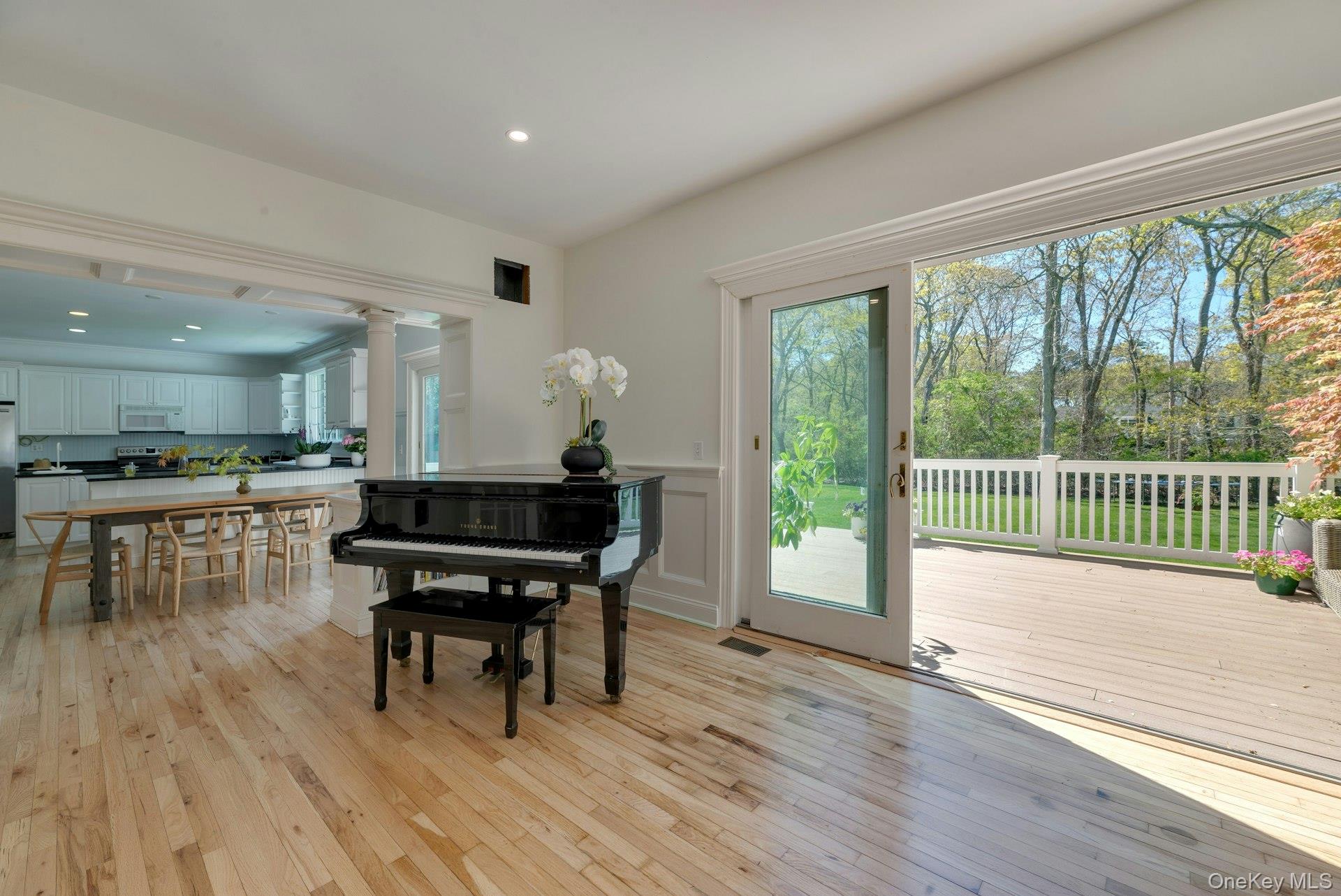 7 The Registry Property Photo 10