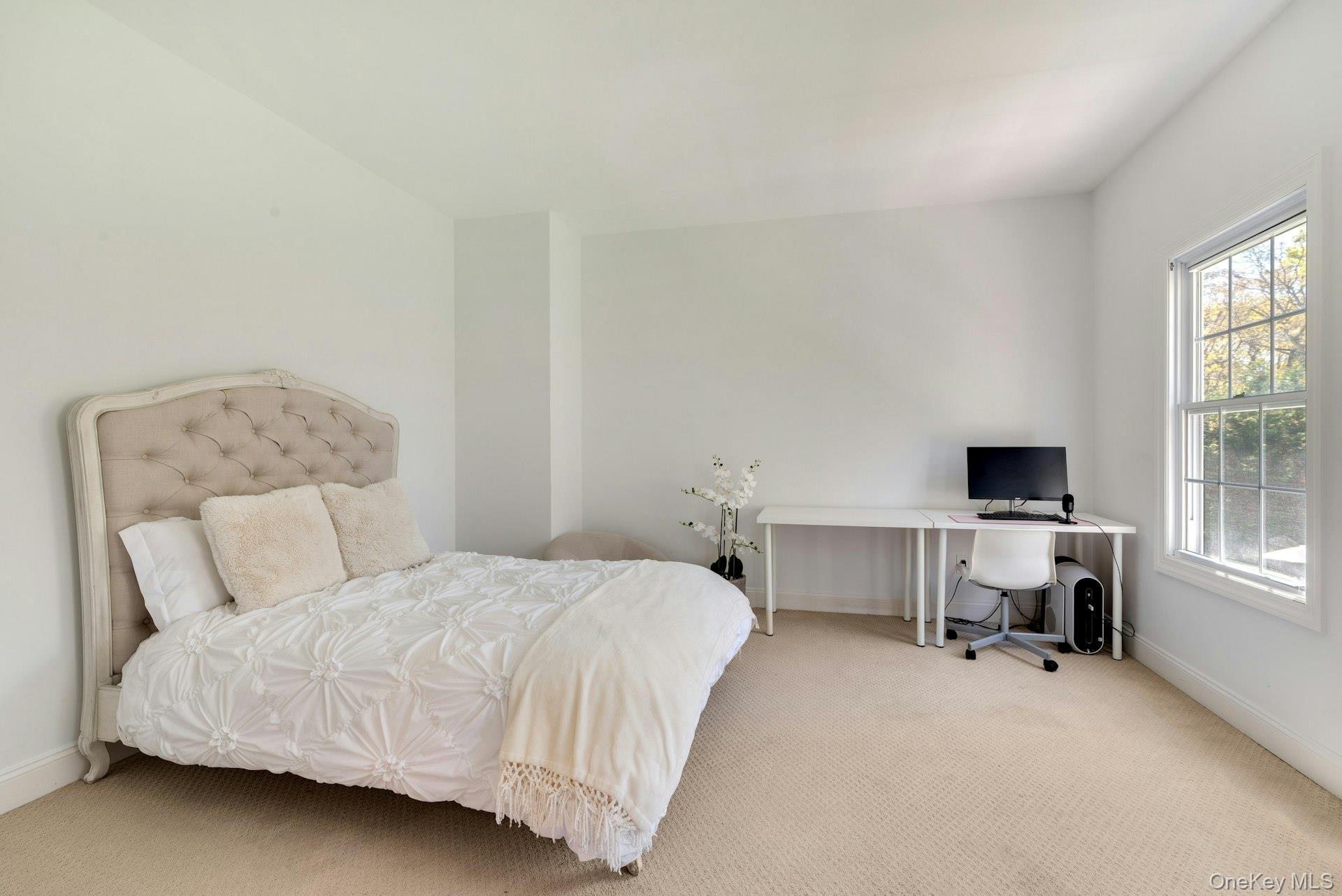 7 The Registry Property Photo 21