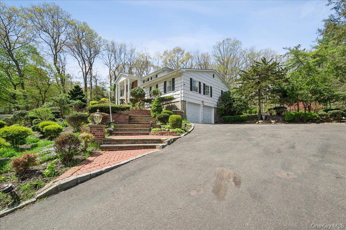 7 Stepping Stone Crescent Property Photo 3