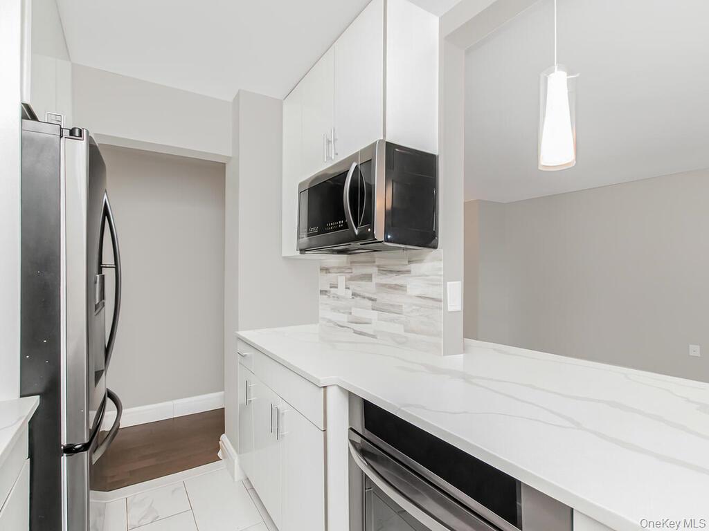 1841 Central Park Avenue 16a Property Photo 3