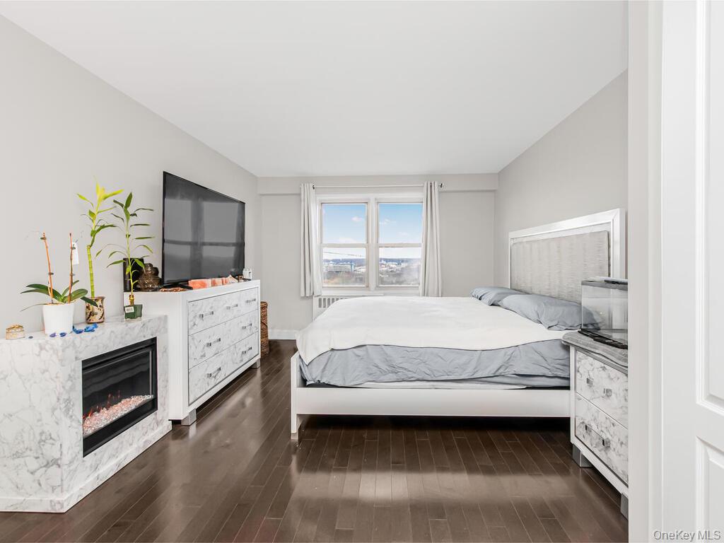 1841 Central Park Avenue 16a Property Photo 6