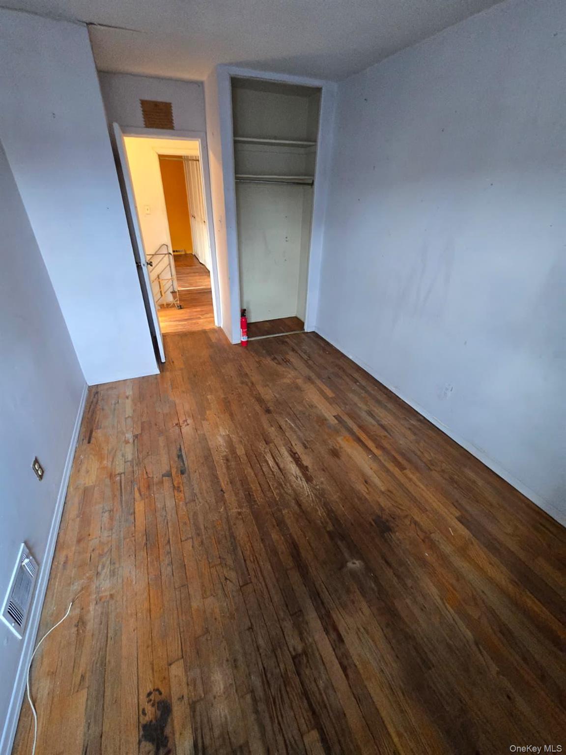 1611 Plainview Avenue 0 Property Photo 7