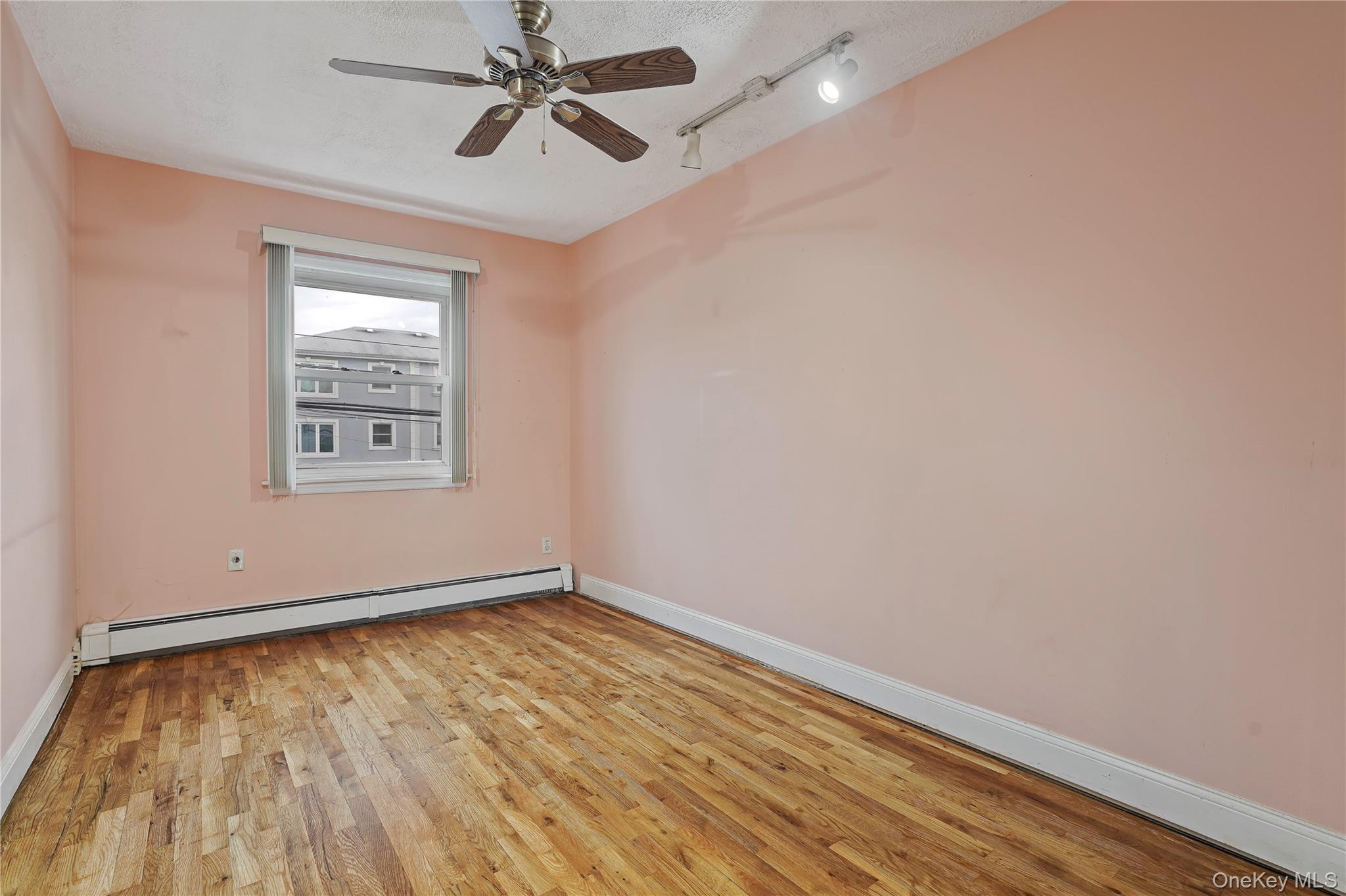 88-56 Aubrey Avenue Property Photo 19