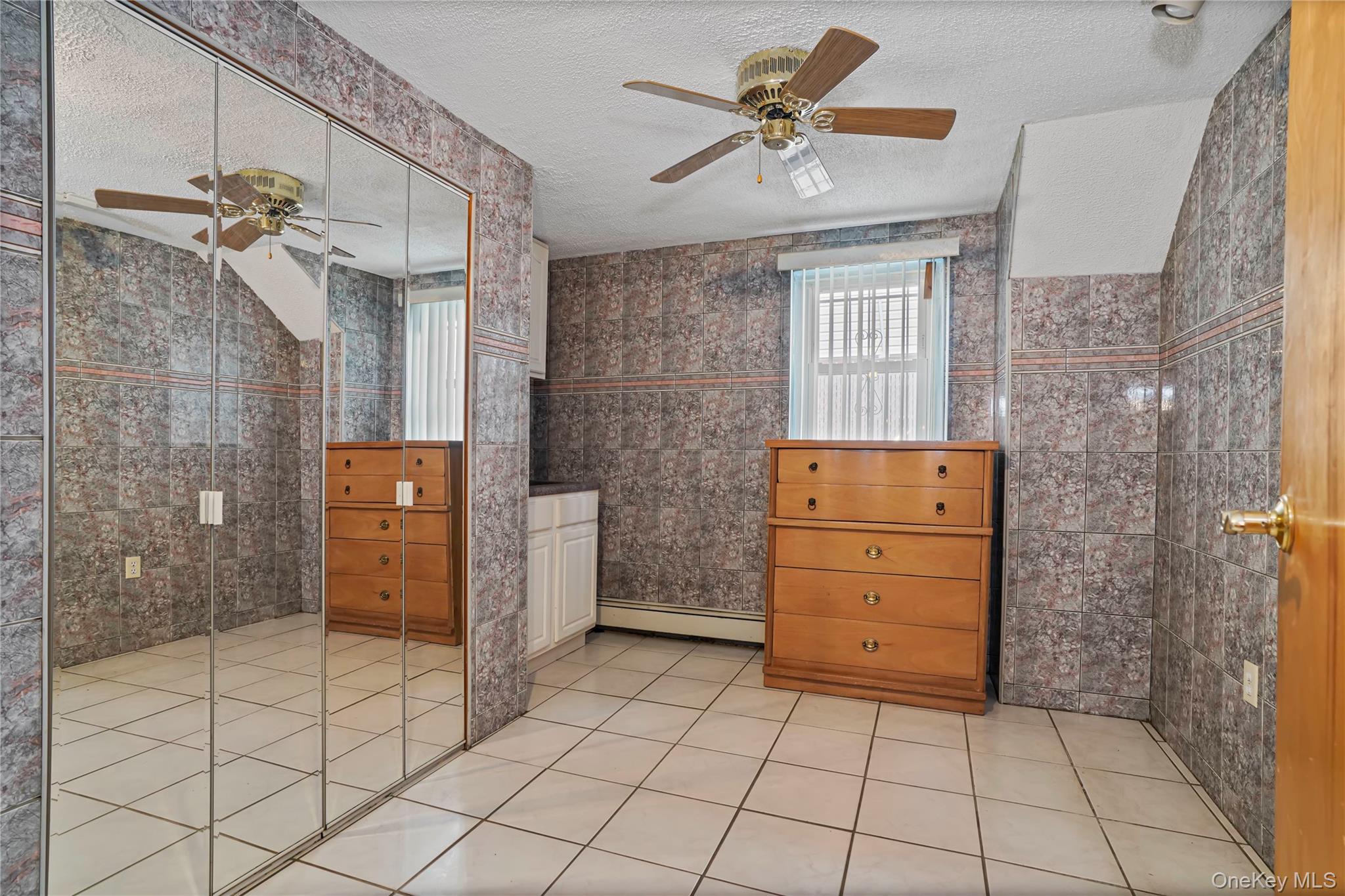 88-56 Aubrey Avenue Property Photo 20