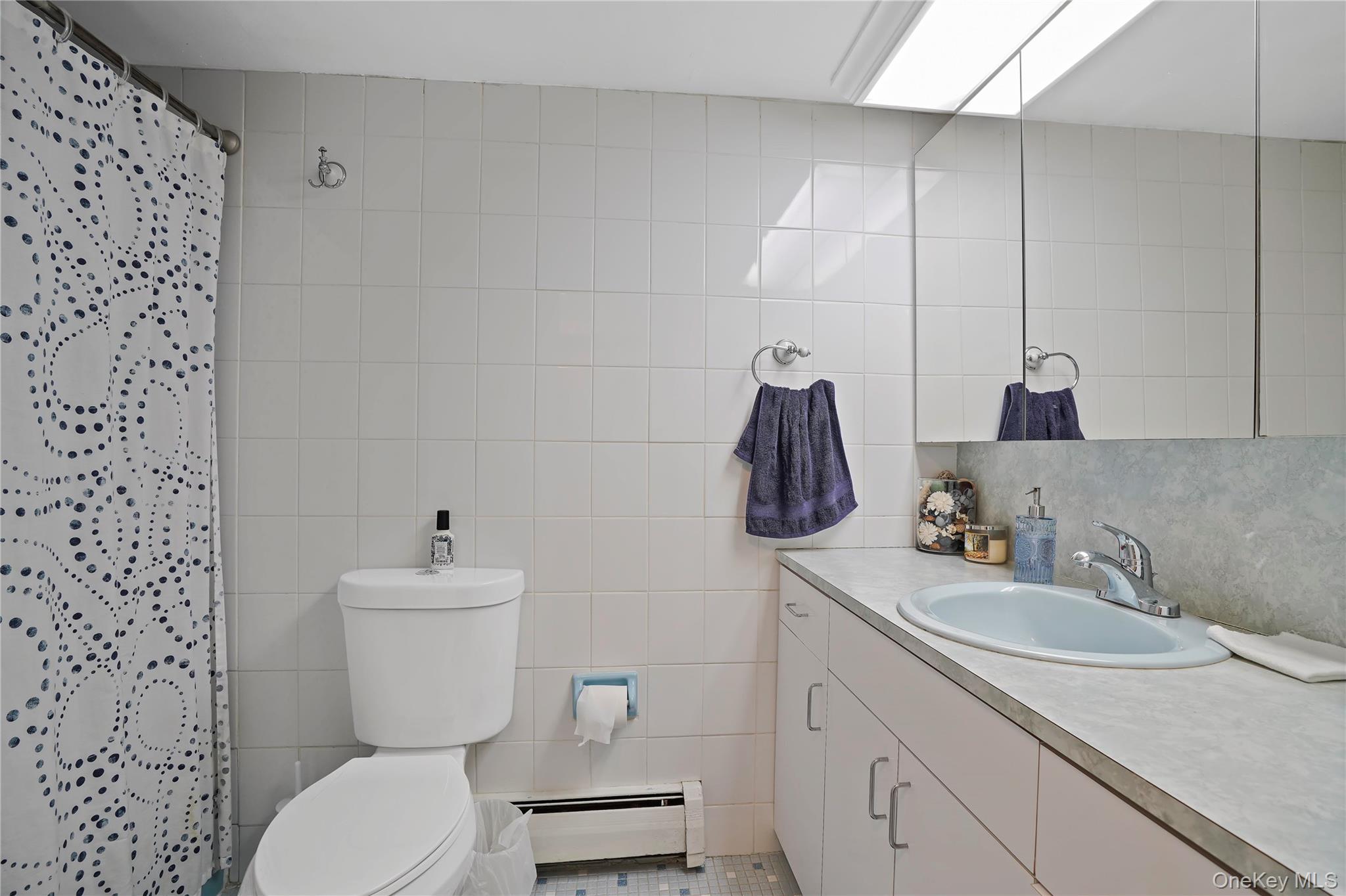 88-56 Aubrey Avenue Property Photo 32