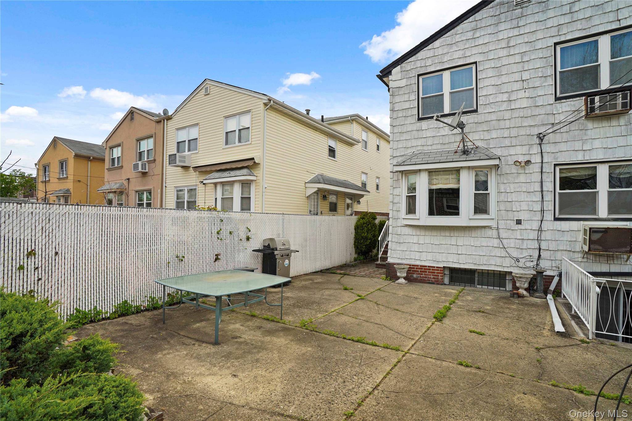 88-56 Aubrey Avenue Property Photo 35