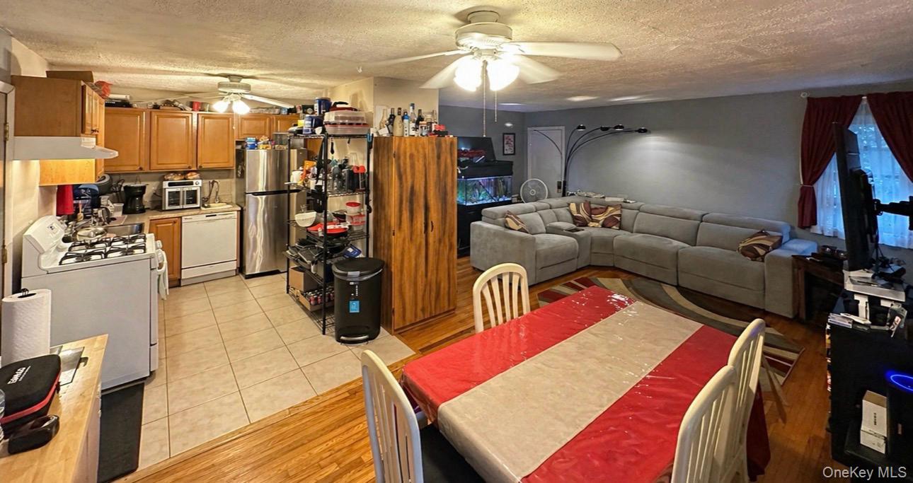 76 Jay Road Property Photo 5