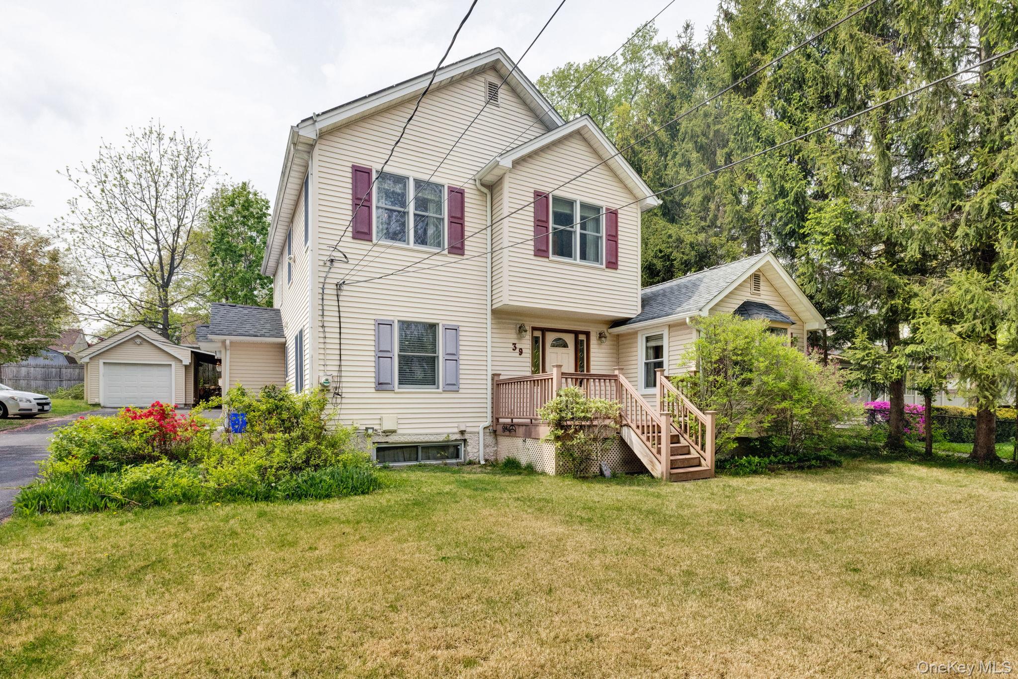 39 Lindbergh Lane Property Photo 1