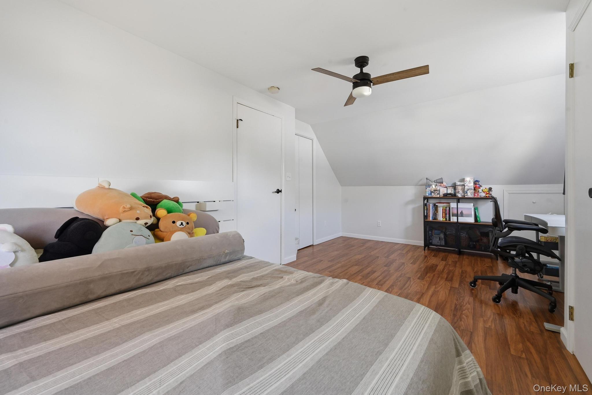440 Cole Place Property Photo 19