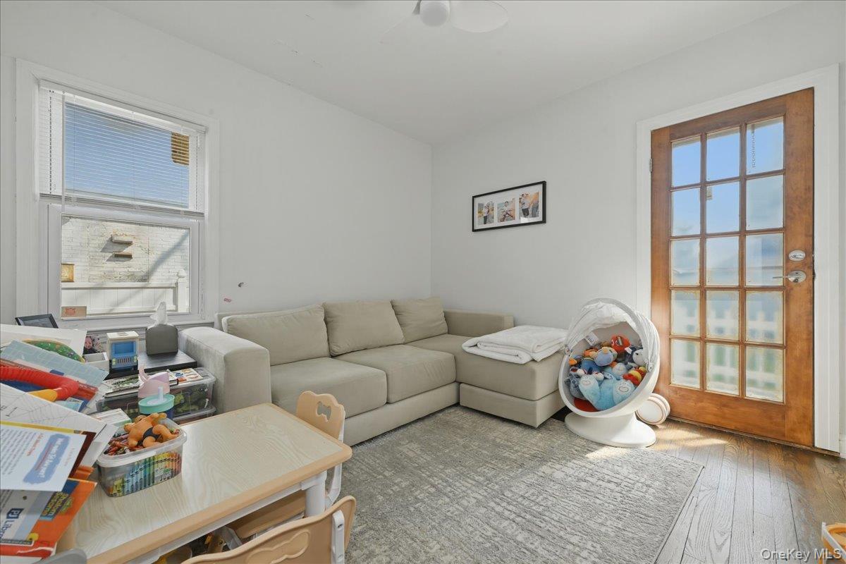 450 Linden Street Property Photo 9
