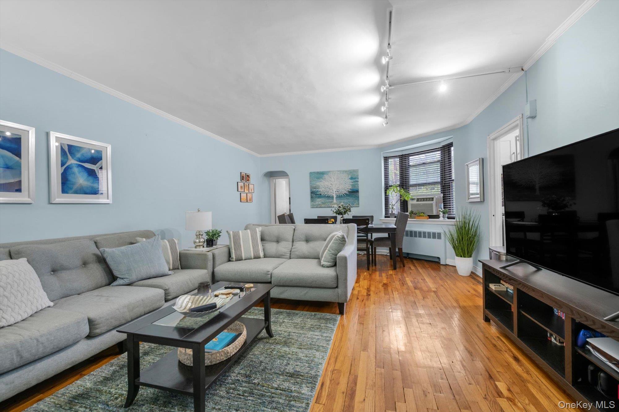 58 Grace Avenue 1g Property Photo 4