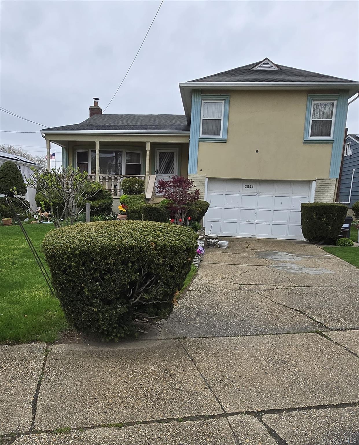 2544 Bayswater Avenue Property Photo 1